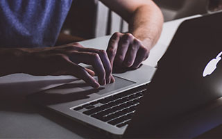 意甲媒体透露：莱奥在米兰俱乐部，除了孔塞桑外，还没有遇到比较严厉的教练